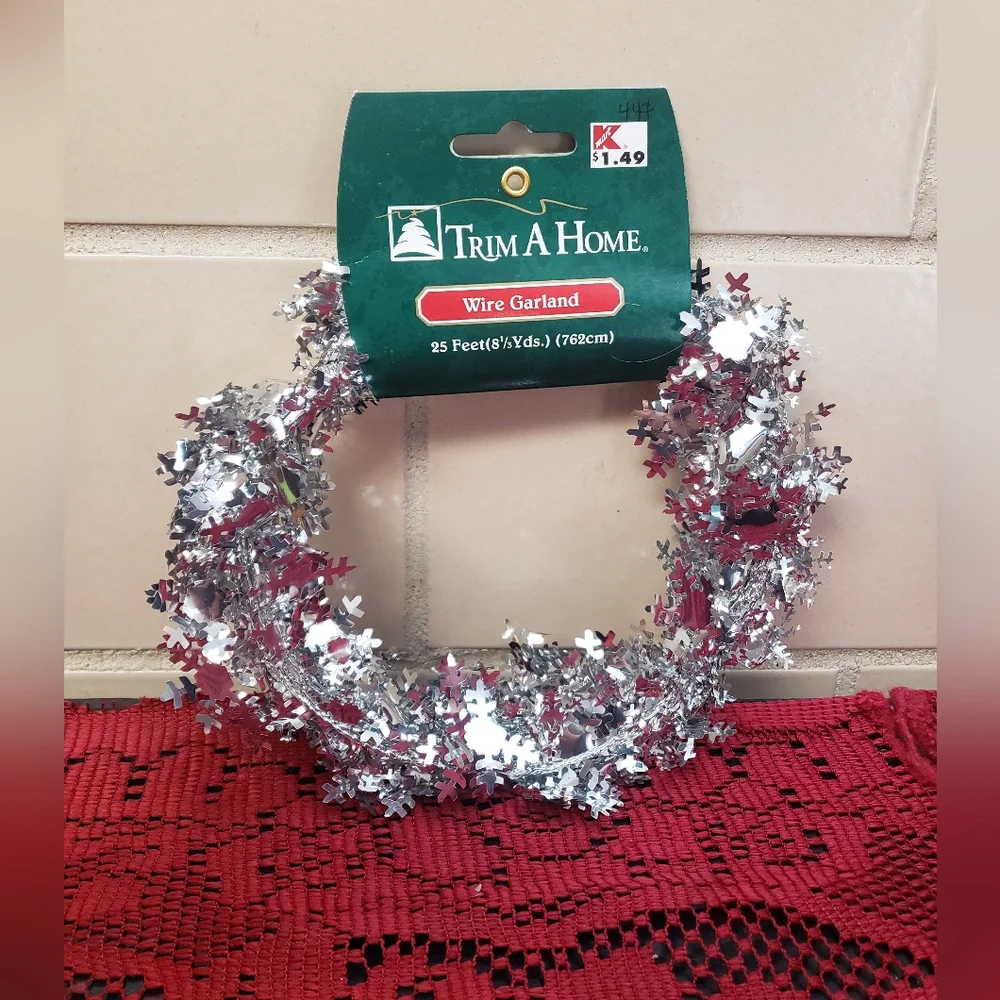 NOS NWT Vintage Kmart Trim A Home Silver Wire Snowflake Garland 25ft